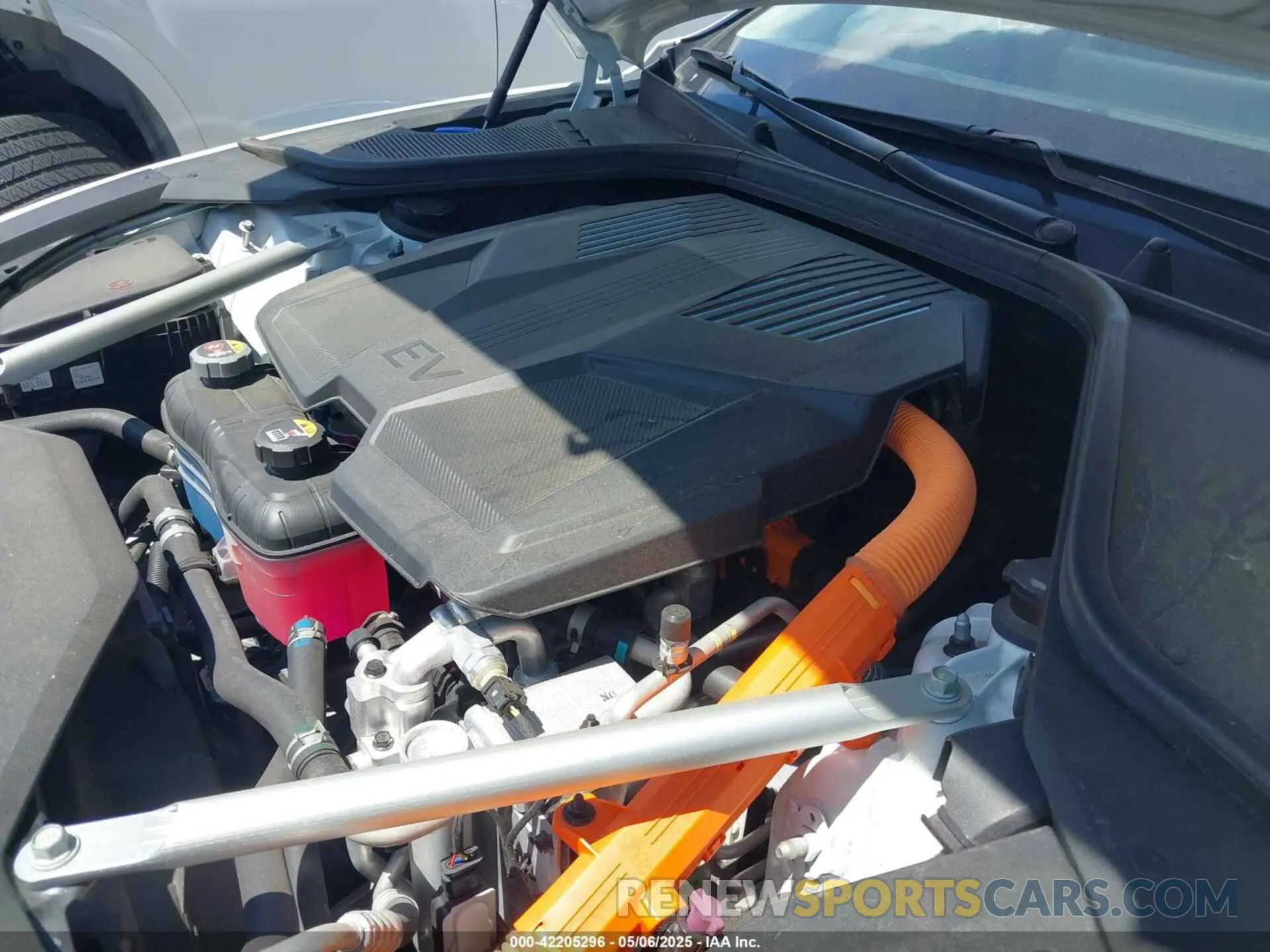 10 Photograph of a damaged car KMTGE4S15PU007107 GENESIS ELECTRIFIED G80 2023