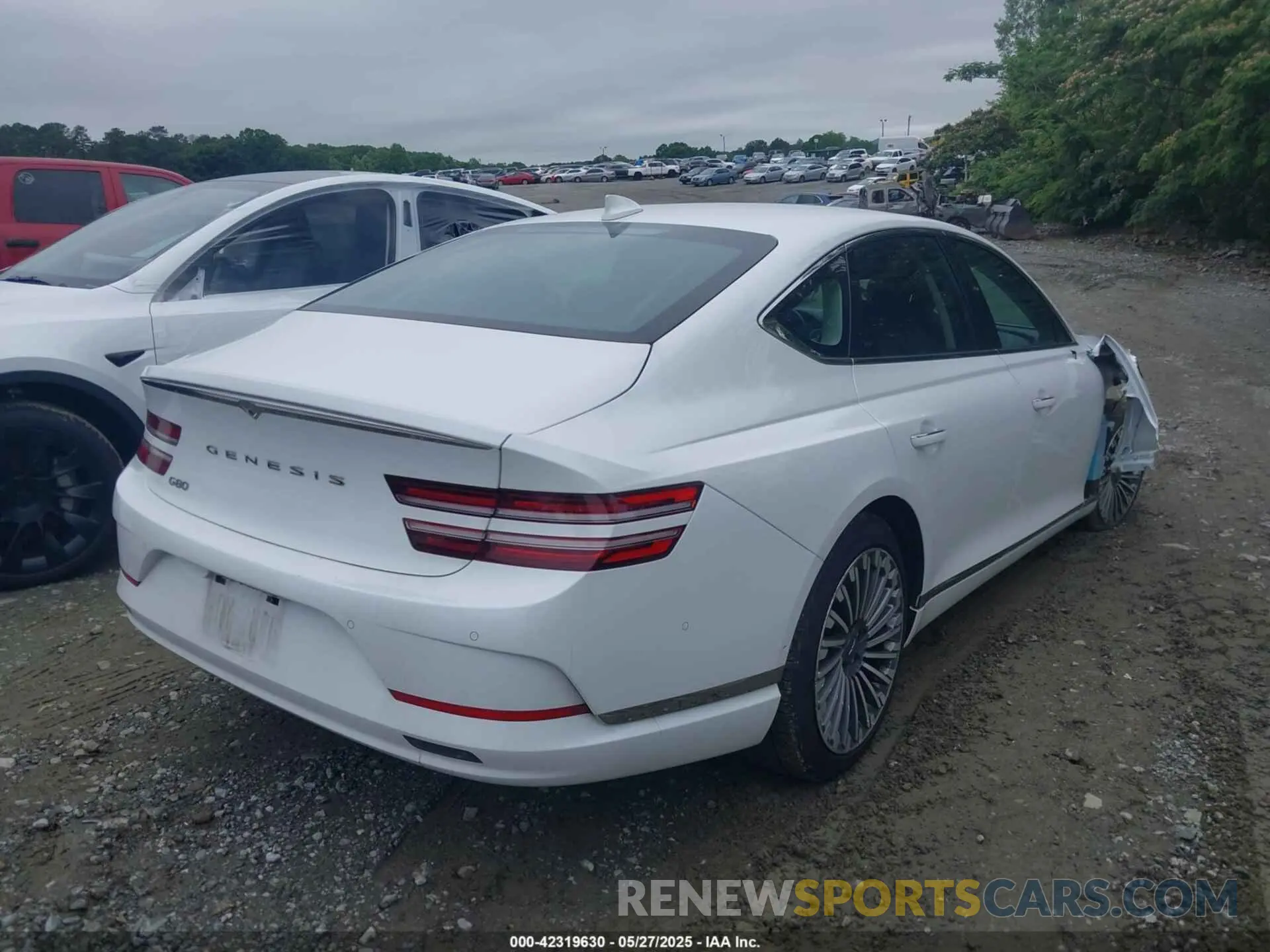 4 Photograph of a damaged car KMTGE4S17PU006170 GENESIS ELECTRIFIED G80 2023