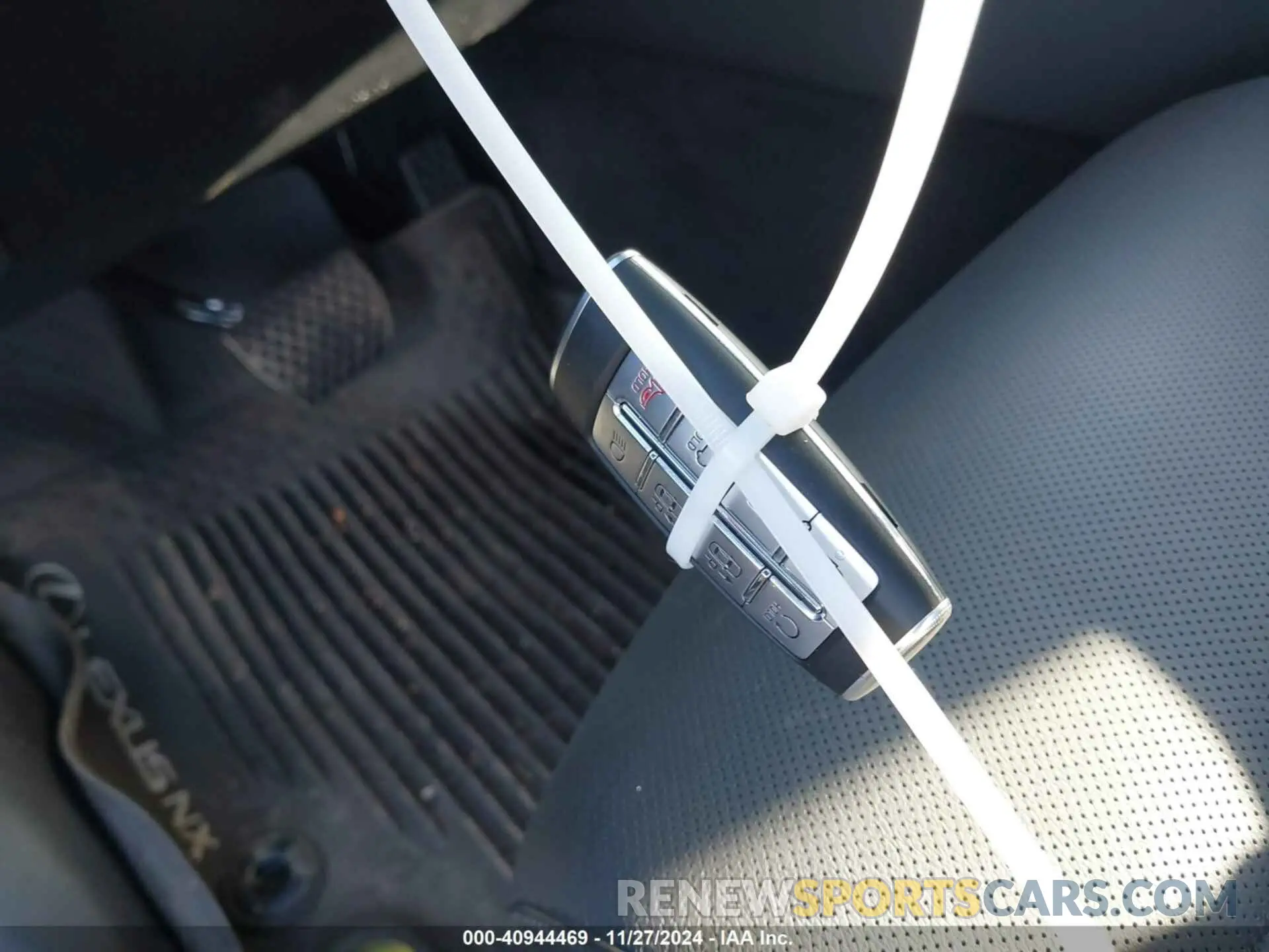 11 Photograph of a damaged car 5NMMCET10RH003701 GENESIS ELECTRIFIED GV70 2024