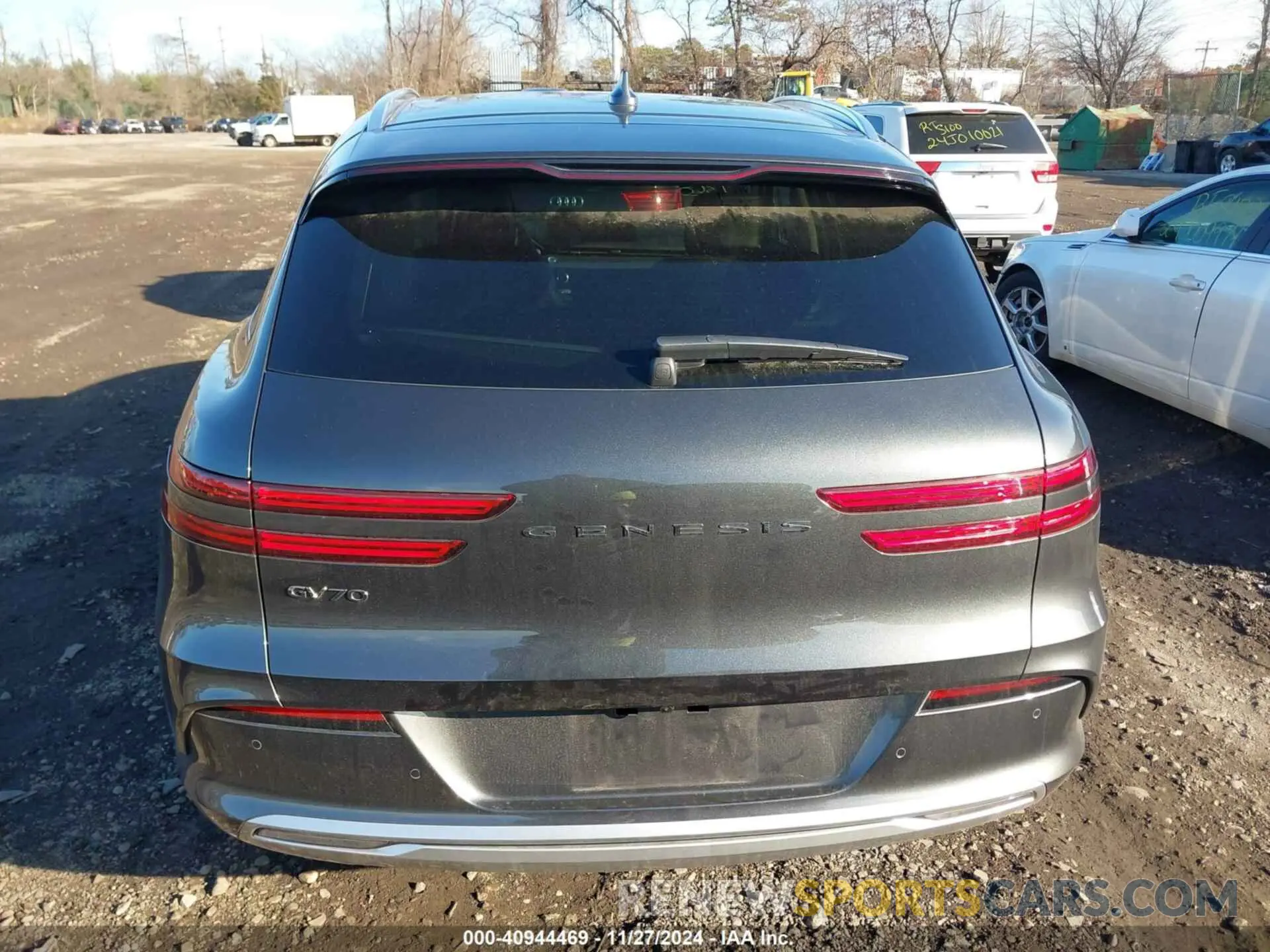 16 Photograph of a damaged car 5NMMCET10RH003701 GENESIS ELECTRIFIED GV70 2024