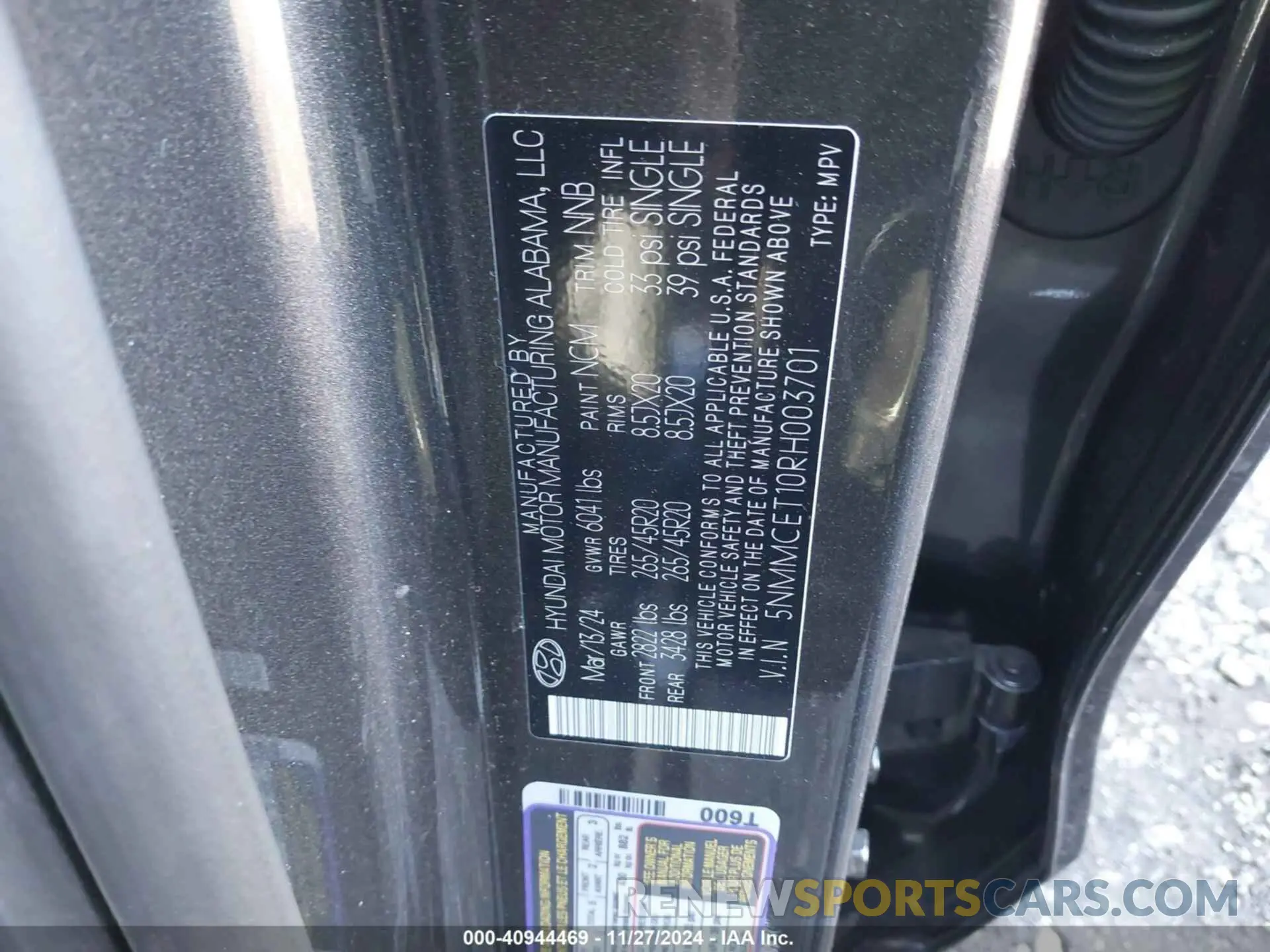 9 Photograph of a damaged car 5NMMCET10RH003701 GENESIS ELECTRIFIED GV70 2024