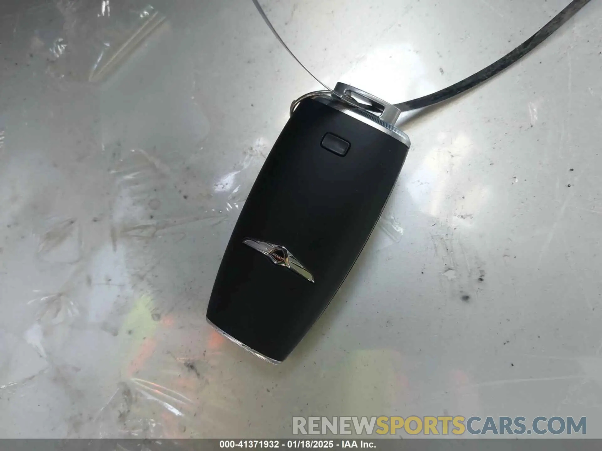 11 Photograph of a damaged car 5NMMCET13RH003224 GENESIS ELECTRIFIED GV70 2024