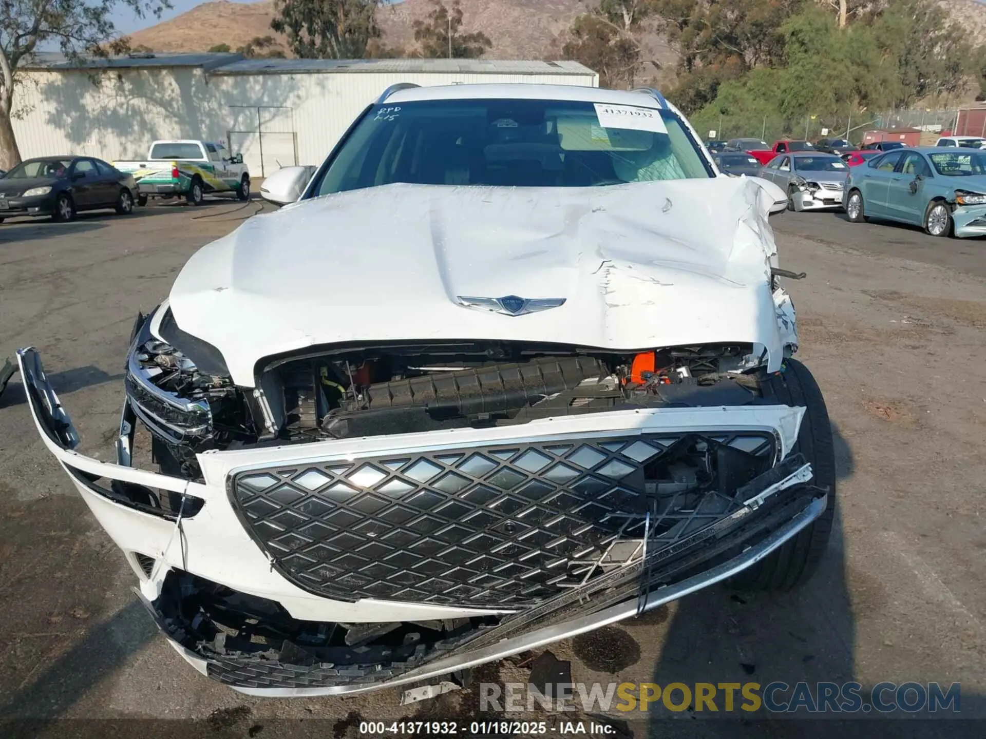 12 Photograph of a damaged car 5NMMCET13RH003224 GENESIS ELECTRIFIED GV70 2024