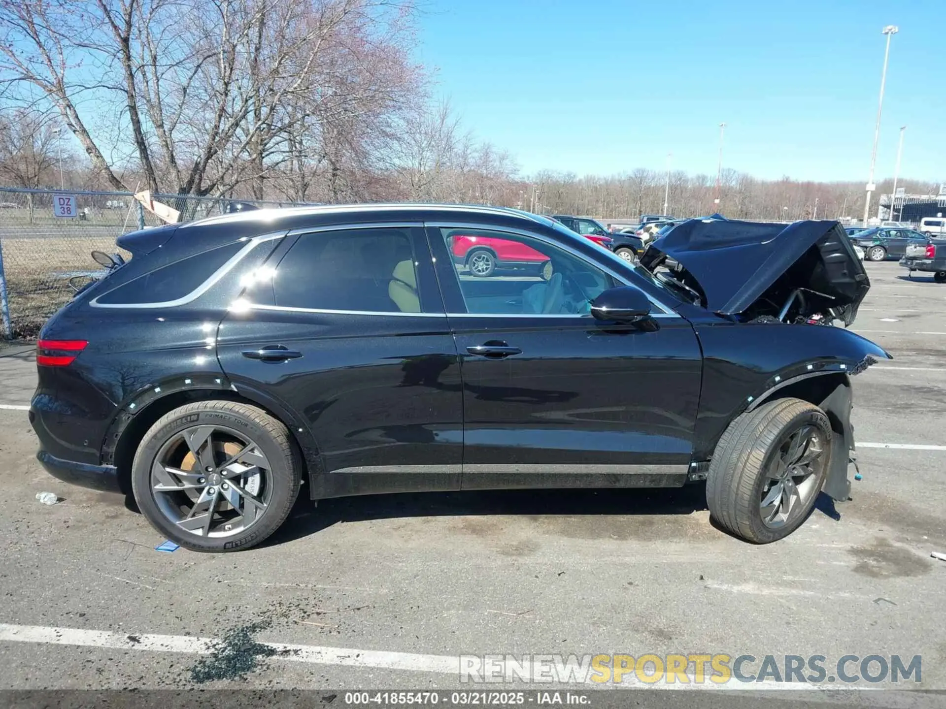 14 Photograph of a damaged car 5NMMCET15RH002852 GENESIS ELECTRIFIED GV70 2024