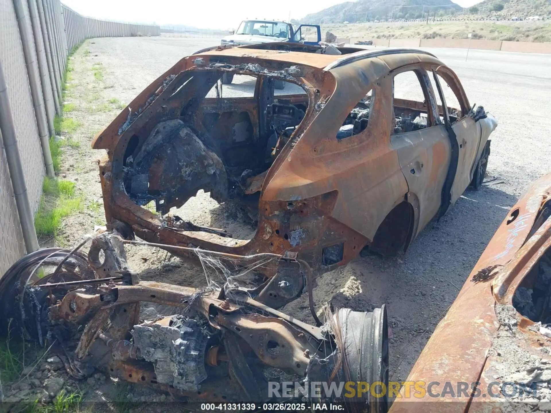 4 Photograph of a damaged car 5NMMCET15SH004445 GENESIS ELECTRIFIED GV70 2025