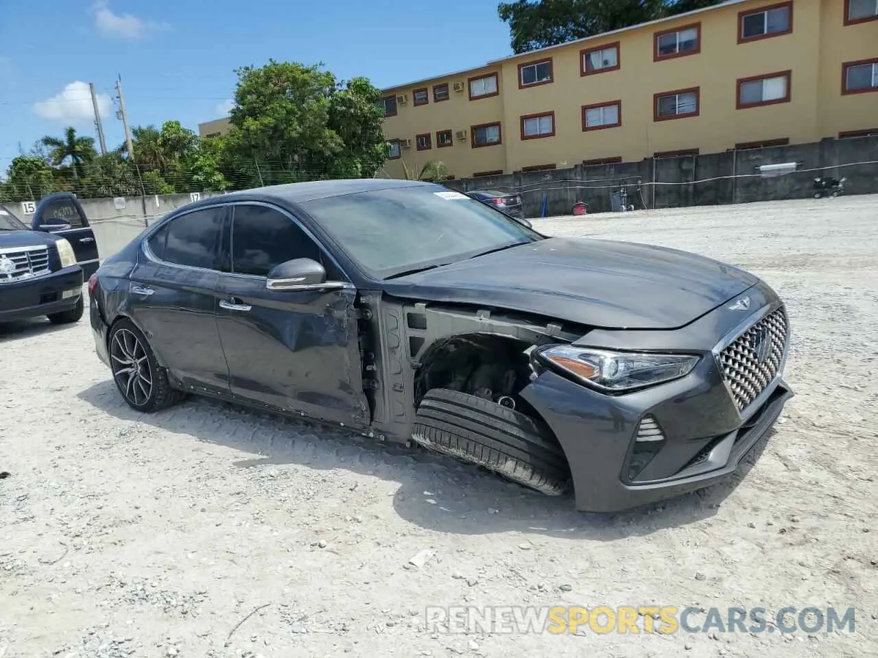 4 Photograph of a damaged car KMTG24LA6KU034865 GENESIS G70 2019