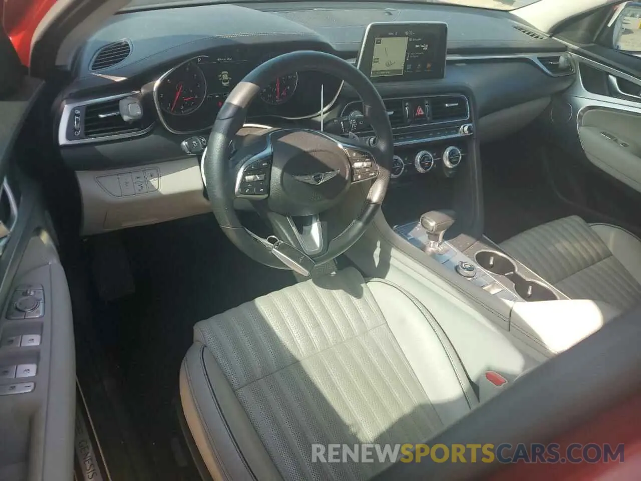 8 Photograph of a damaged car KMTG34LA0KU012504 GENESIS G70 2019