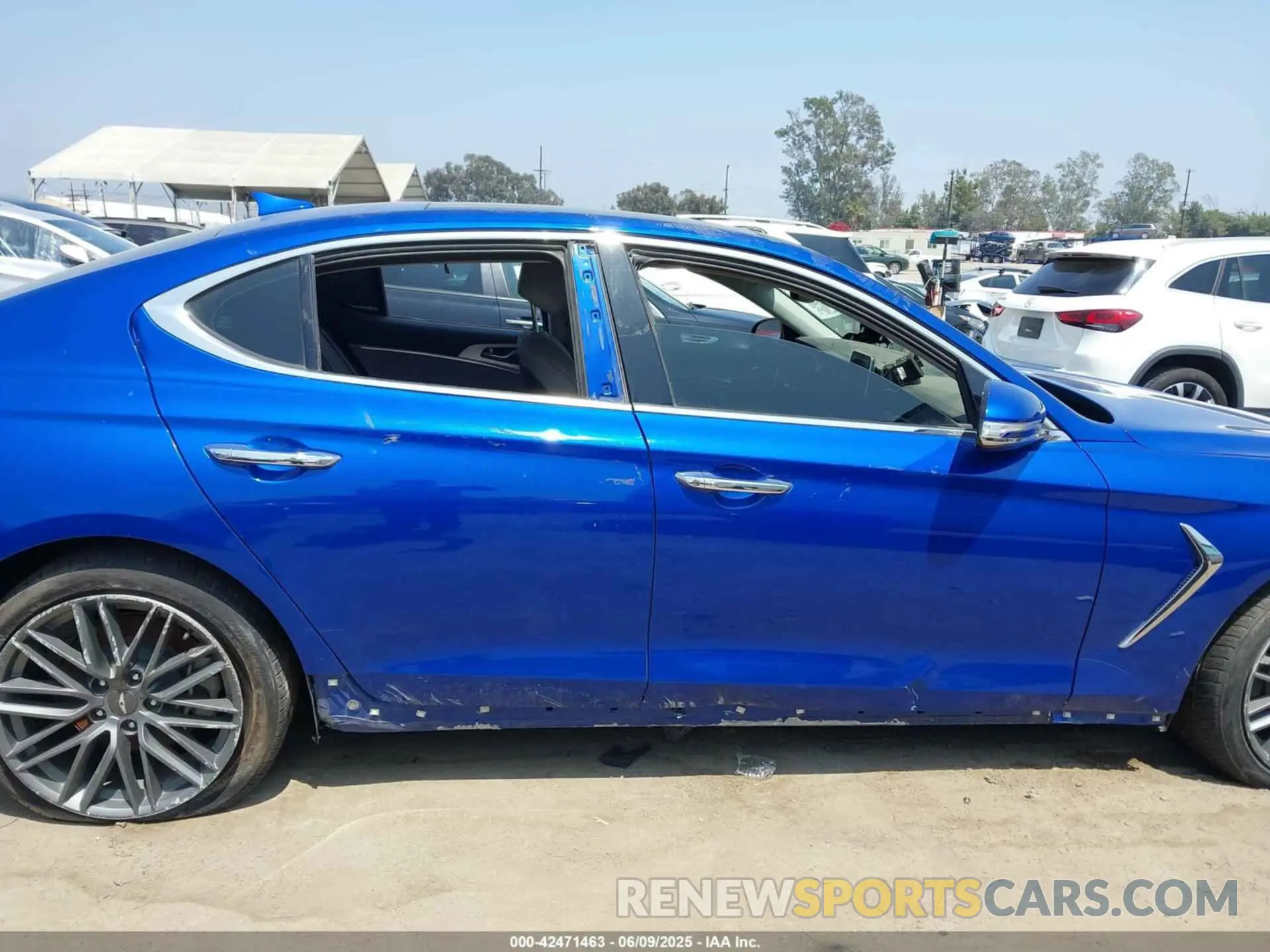 14 Photograph of a damaged car KMTG34LA0KU020554 GENESIS G70 2019