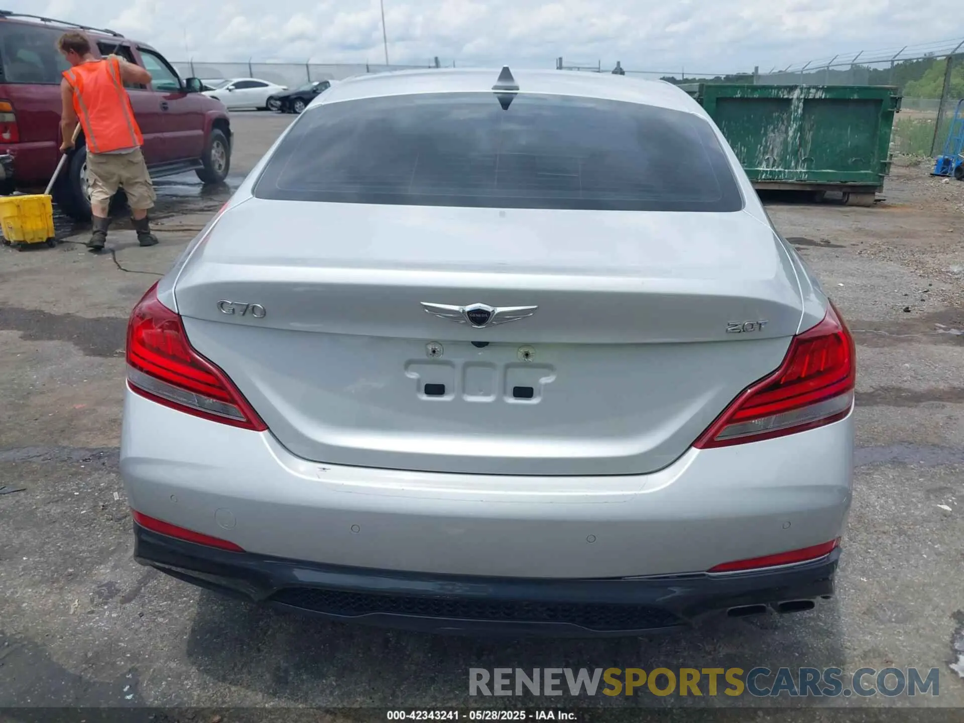 17 Photograph of a damaged car KMTG34LA4KU027233 GENESIS G70 2019