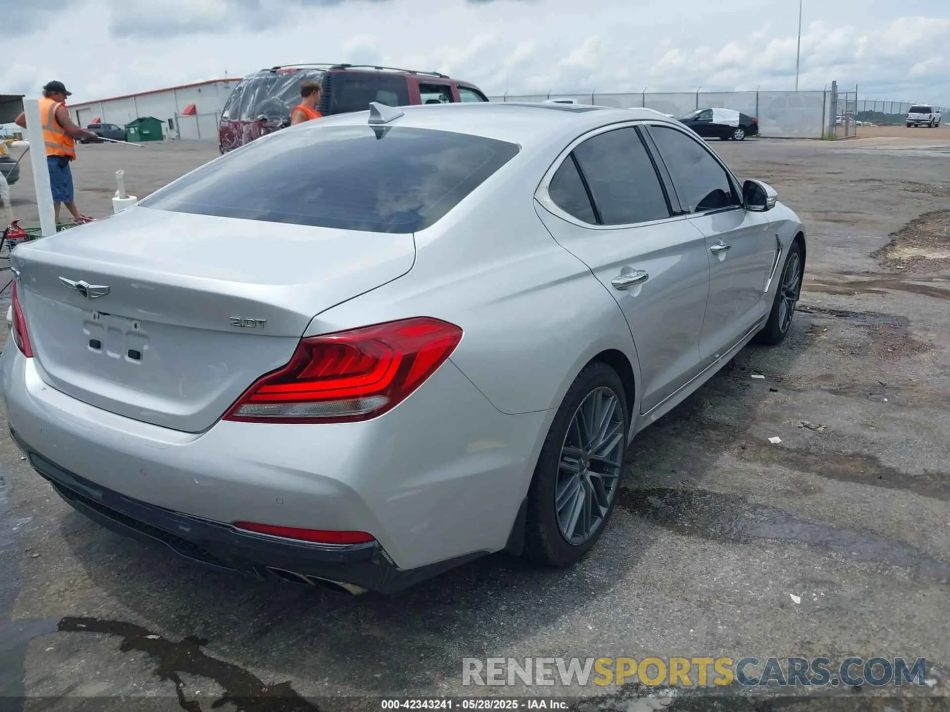 4 Photograph of a damaged car KMTG34LA4KU027233 GENESIS G70 2019