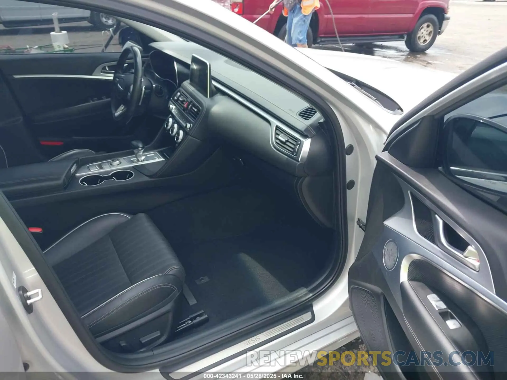 5 Photograph of a damaged car KMTG34LA4KU027233 GENESIS G70 2019