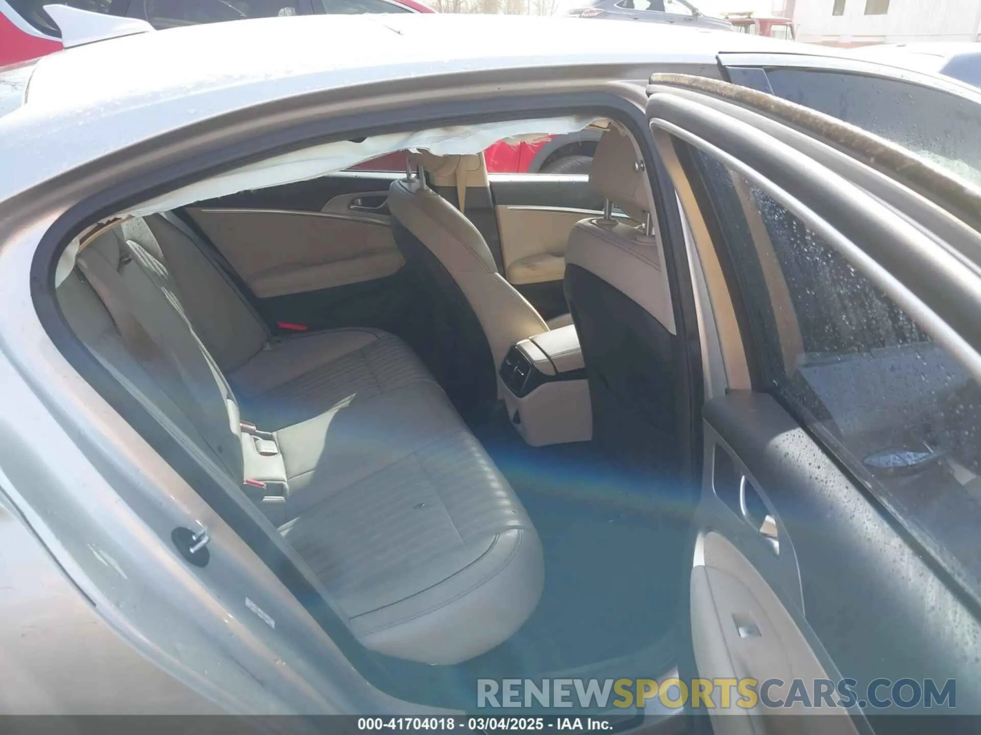 8 Photograph of a damaged car KMTG34LA5KU026611 GENESIS G70 2019