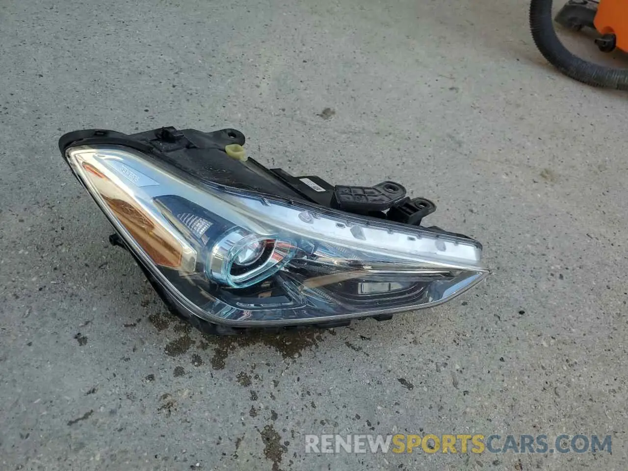 12 Photograph of a damaged car KMTG34LA6KU044132 GENESIS G70 2019