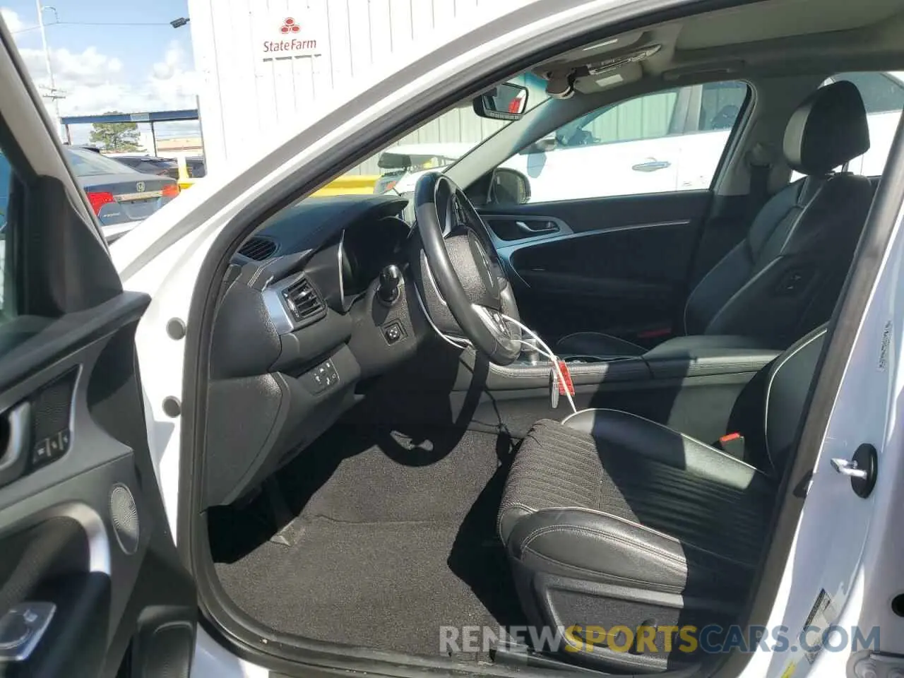 7 Photograph of a damaged car KMTG34LA6KU044132 GENESIS G70 2019
