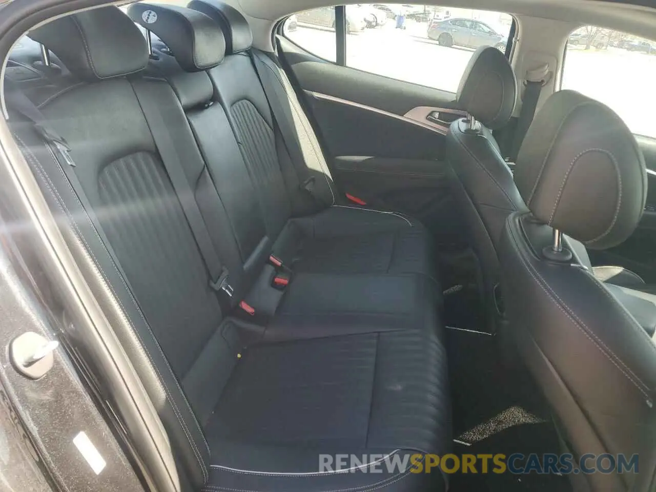 10 Photograph of a damaged car KMTG34LA9KU022979 GENESIS G70 2019