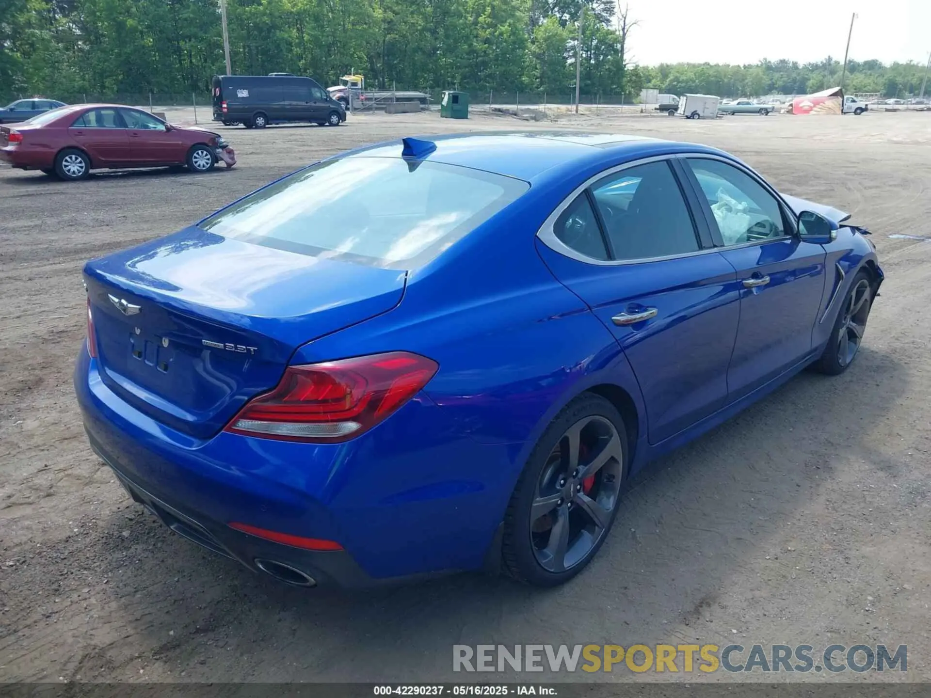 4 Photograph of a damaged car KMTG34LE1KU040136 GENESIS G70 2019