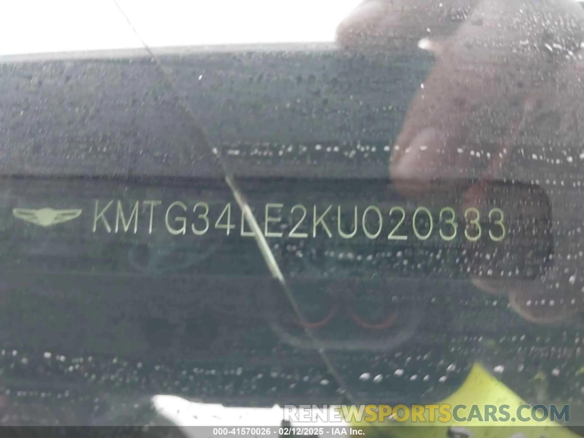 17 Photograph of a damaged car KMTG34LE2KU020333 GENESIS G70 2019