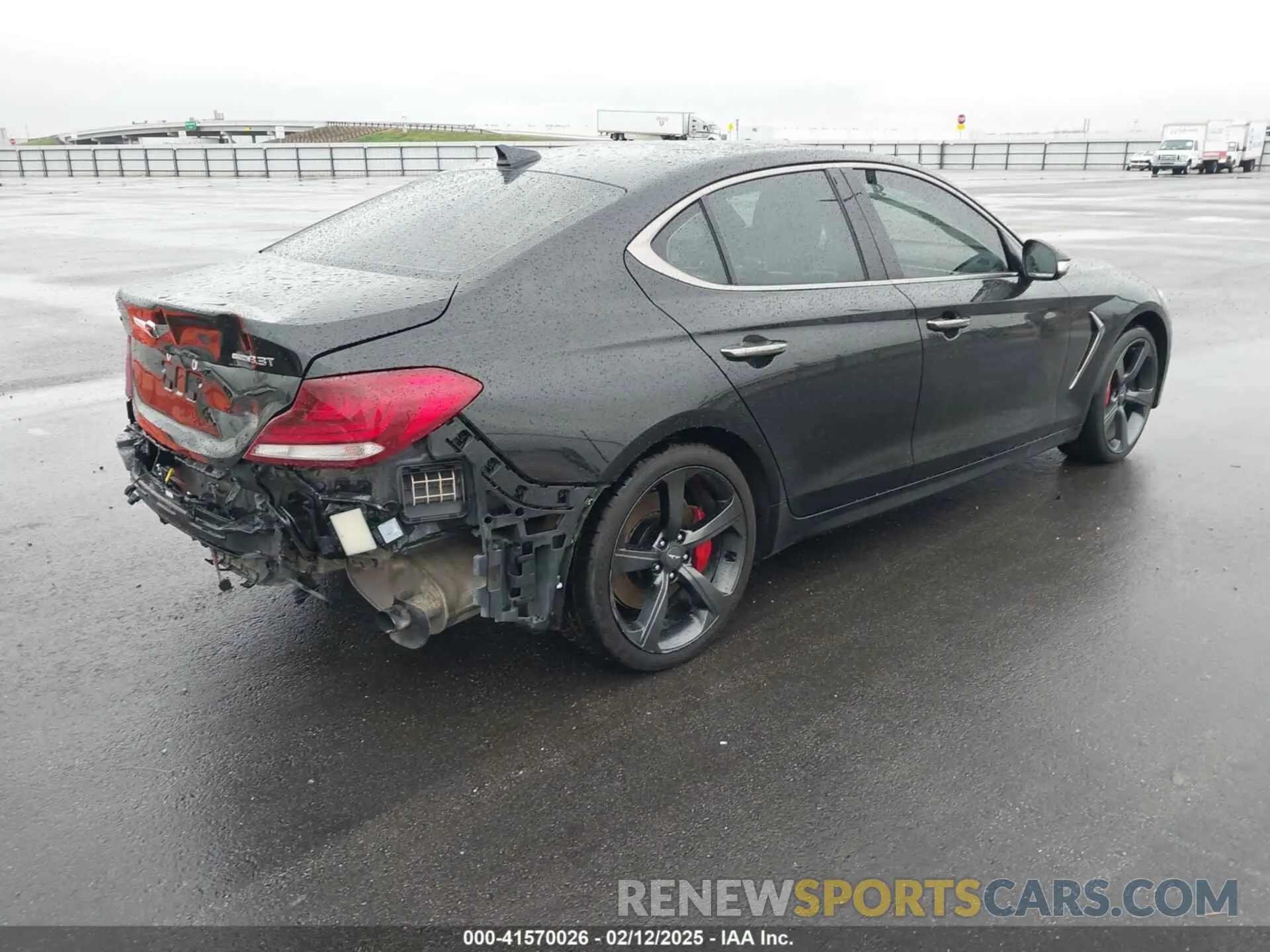 4 Photograph of a damaged car KMTG34LE2KU020333 GENESIS G70 2019