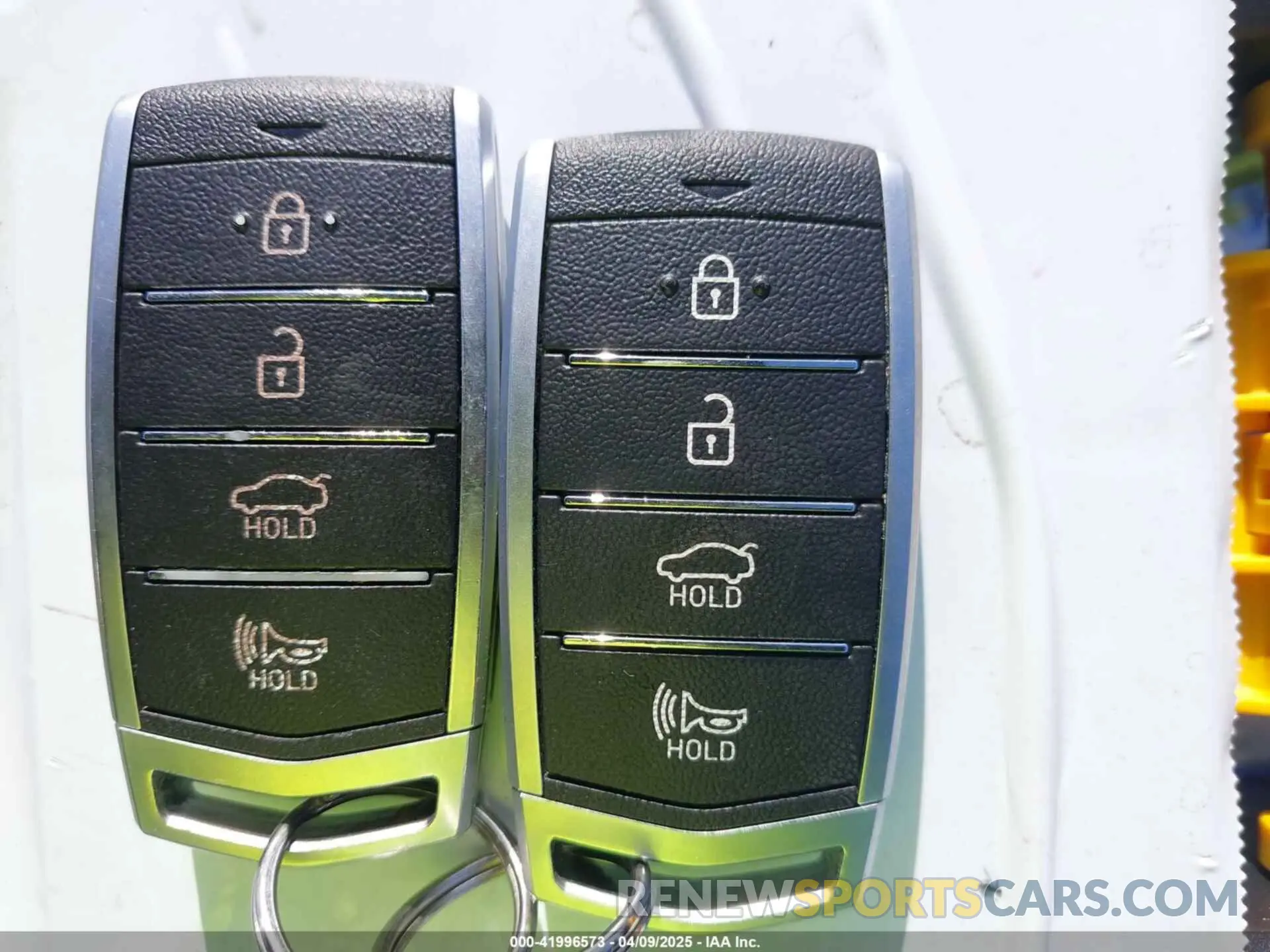 11 Photograph of a damaged car KMTG34LE6KU022487 GENESIS G70 2019
