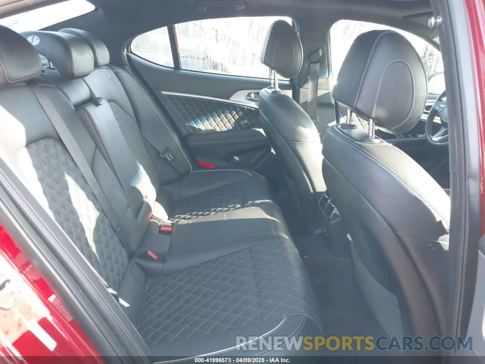 8 Photograph of a damaged car KMTG34LE6KU022487 GENESIS G70 2019
