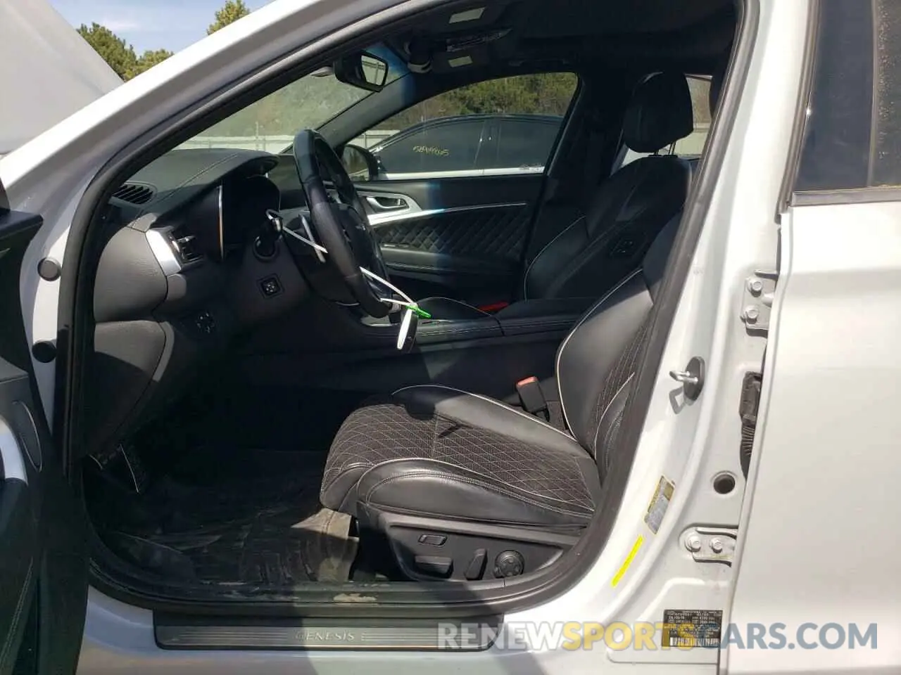 7 Photograph of a damaged car KMTG34LE7KU017864 GENESIS G70 2019