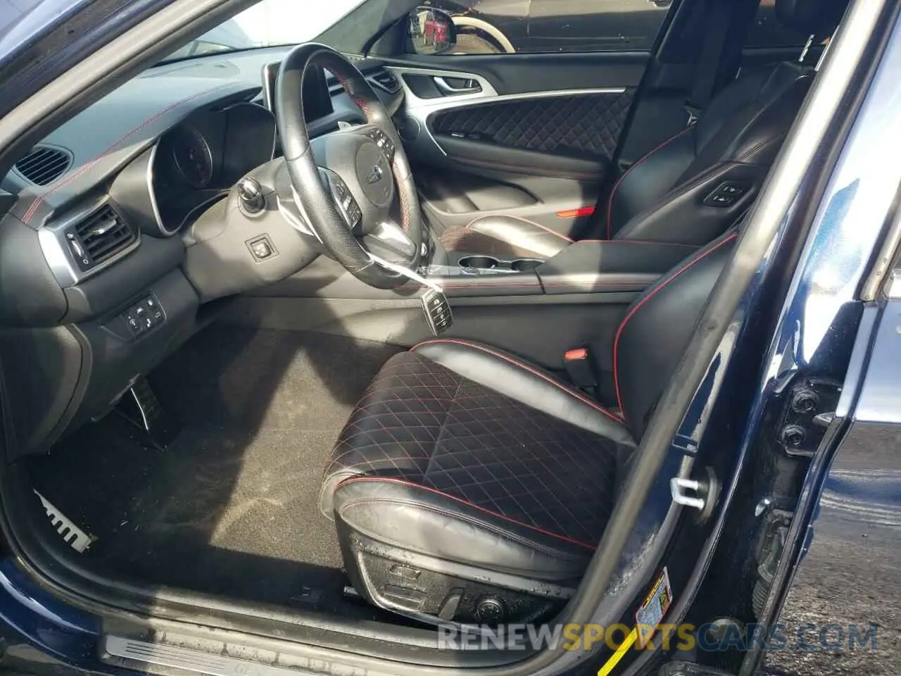 7 Photograph of a damaged car KMTG34LE8KU021082 GENESIS G70 2019