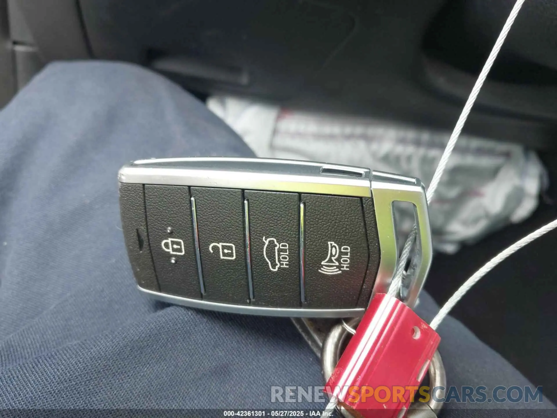 11 Photograph of a damaged car KMTG34LE8KU035029 GENESIS G70 2019