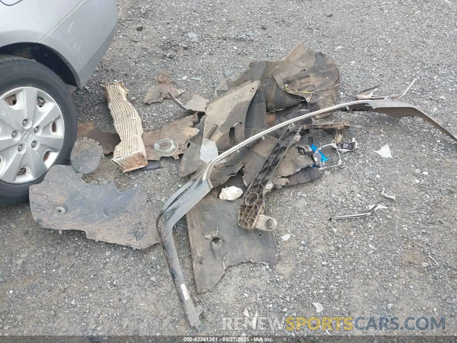 12 Photograph of a damaged car KMTG34LE8KU035029 GENESIS G70 2019