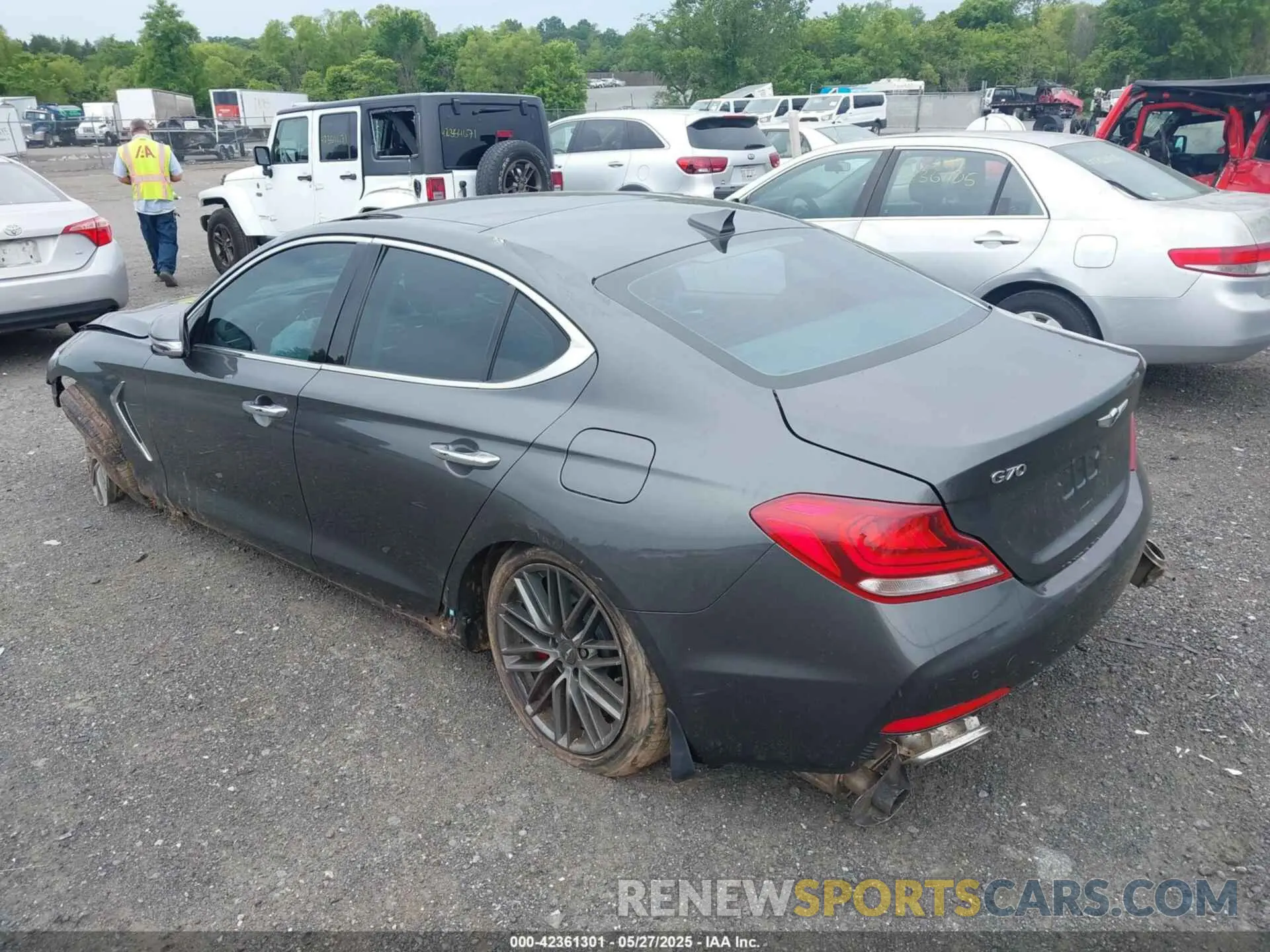 3 Photograph of a damaged car KMTG34LE8KU035029 GENESIS G70 2019