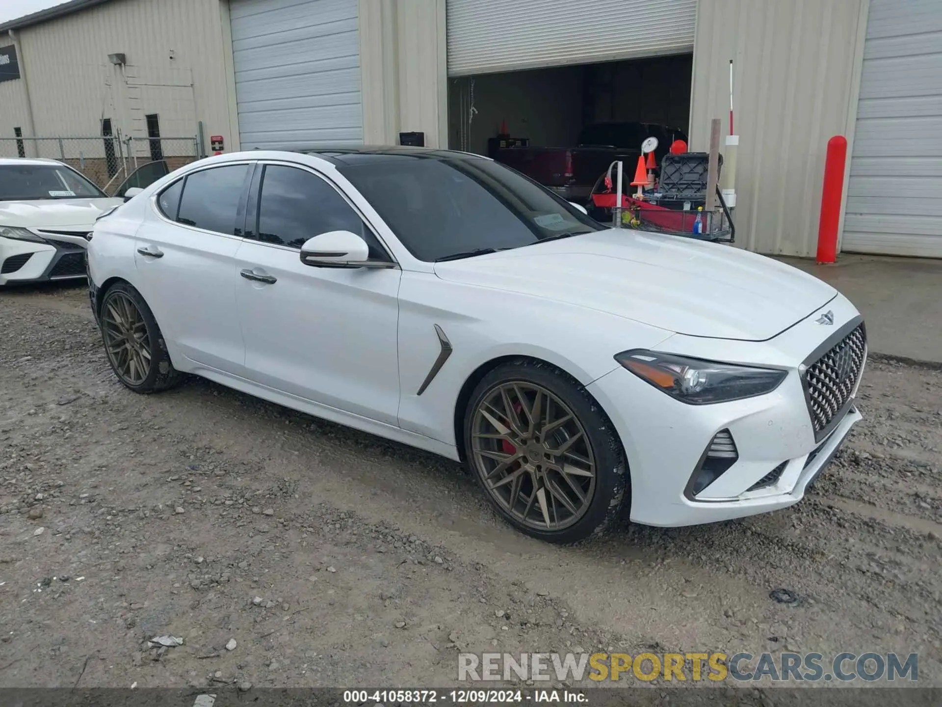 1 Photograph of a damaged car KMTG34LE9KU027098 GENESIS G70 2019