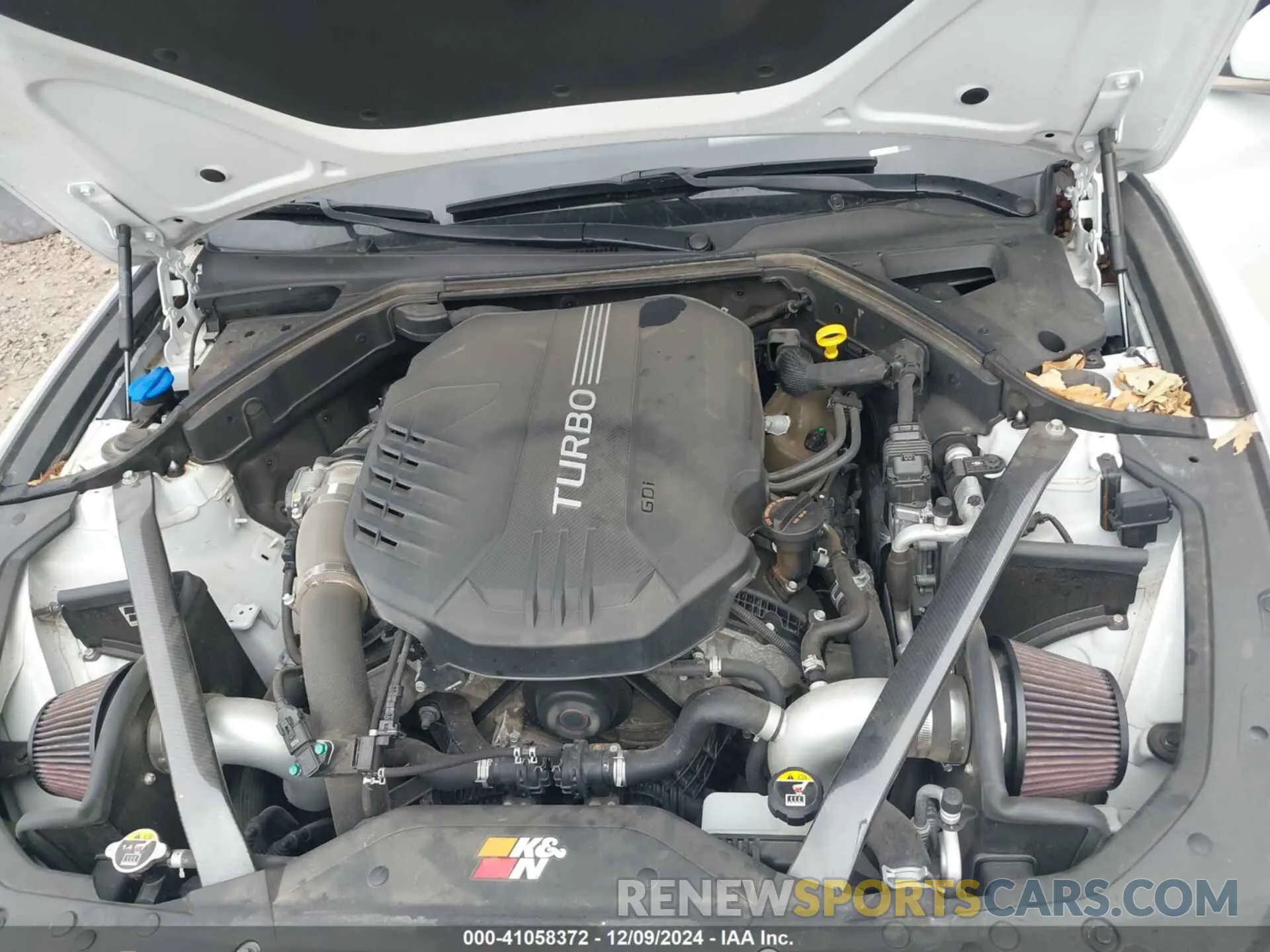 10 Photograph of a damaged car KMTG34LE9KU027098 GENESIS G70 2019