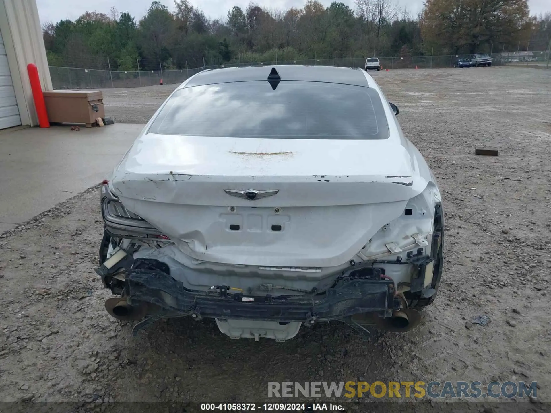 17 Photograph of a damaged car KMTG34LE9KU027098 GENESIS G70 2019