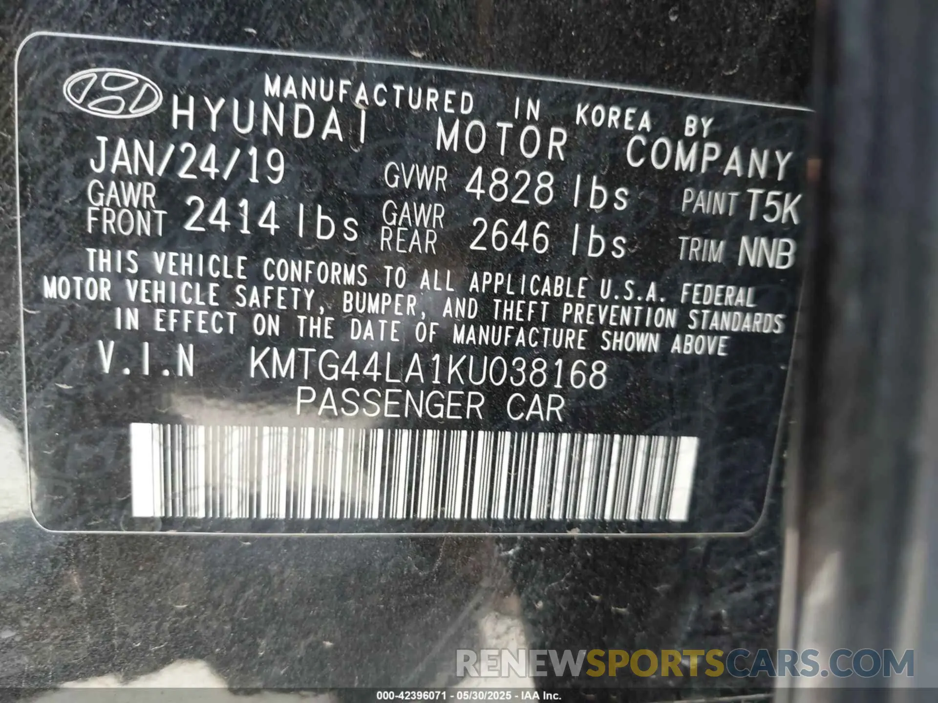 9 Photograph of a damaged car KMTG44LA1KU038168 GENESIS G70 2019