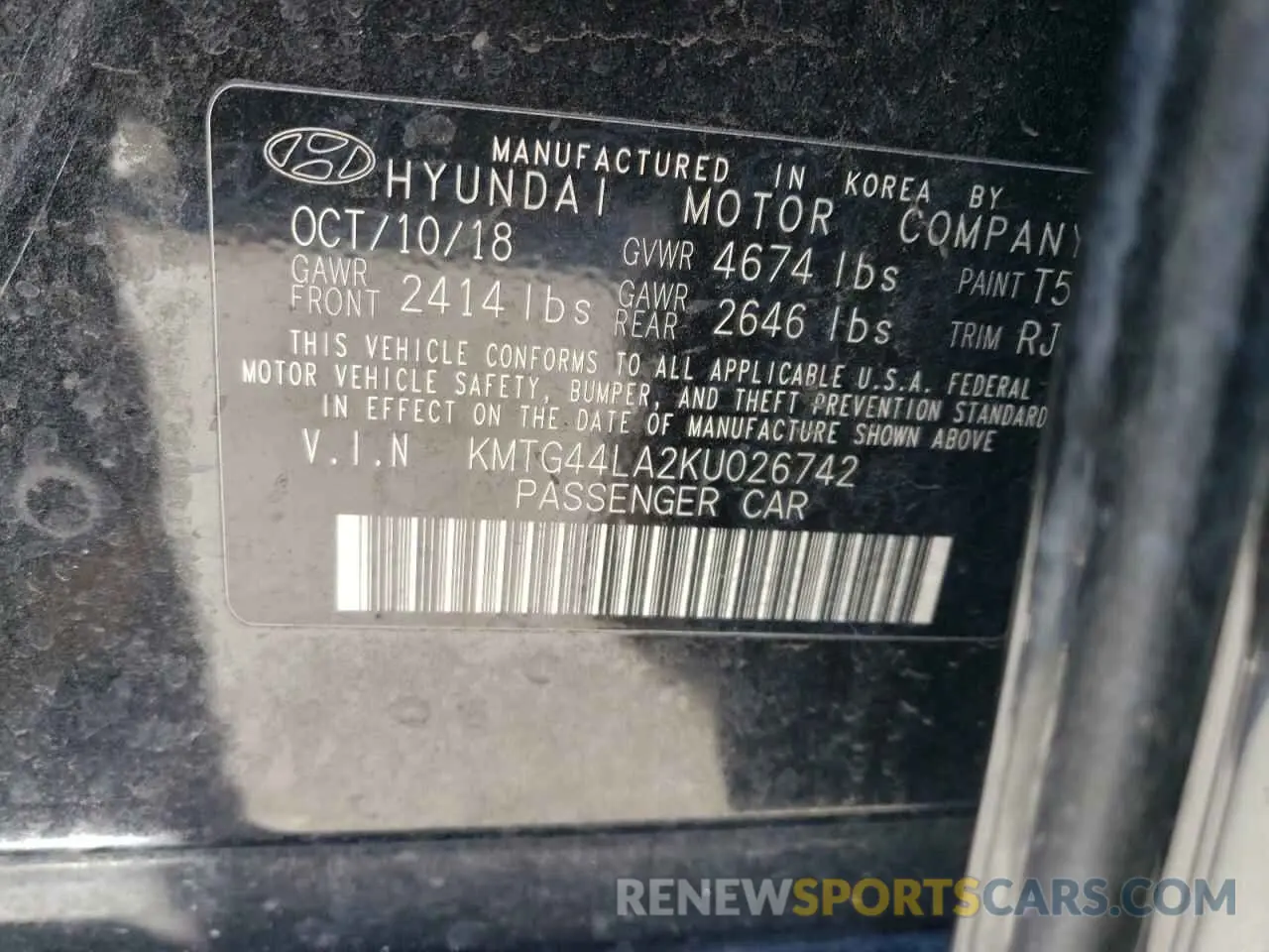 14 Photograph of a damaged car KMTG44LA2KU026742 GENESIS G70 2019