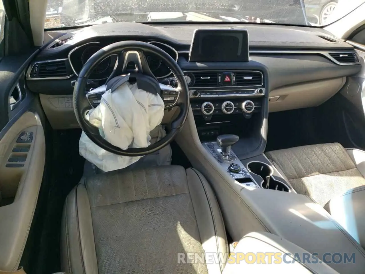 8 Photograph of a damaged car KMTG44LA2KU026742 GENESIS G70 2019