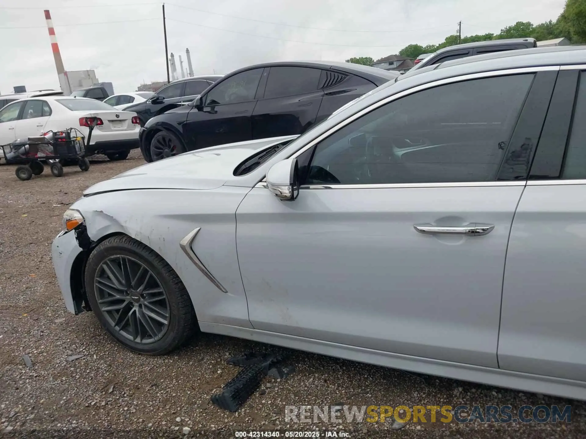 14 Photograph of a damaged car KMTG44LA4KU025432 GENESIS G70 2019