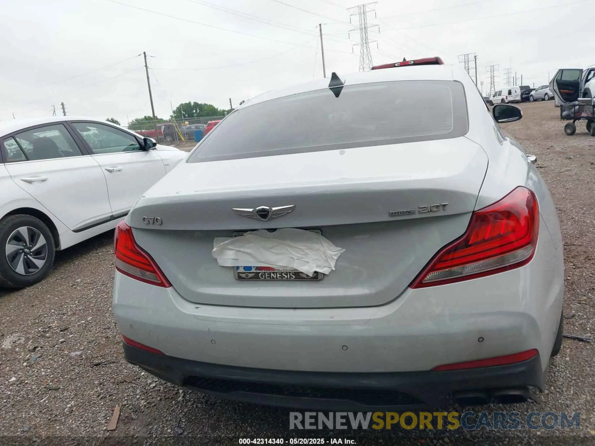16 Photograph of a damaged car KMTG44LA4KU025432 GENESIS G70 2019