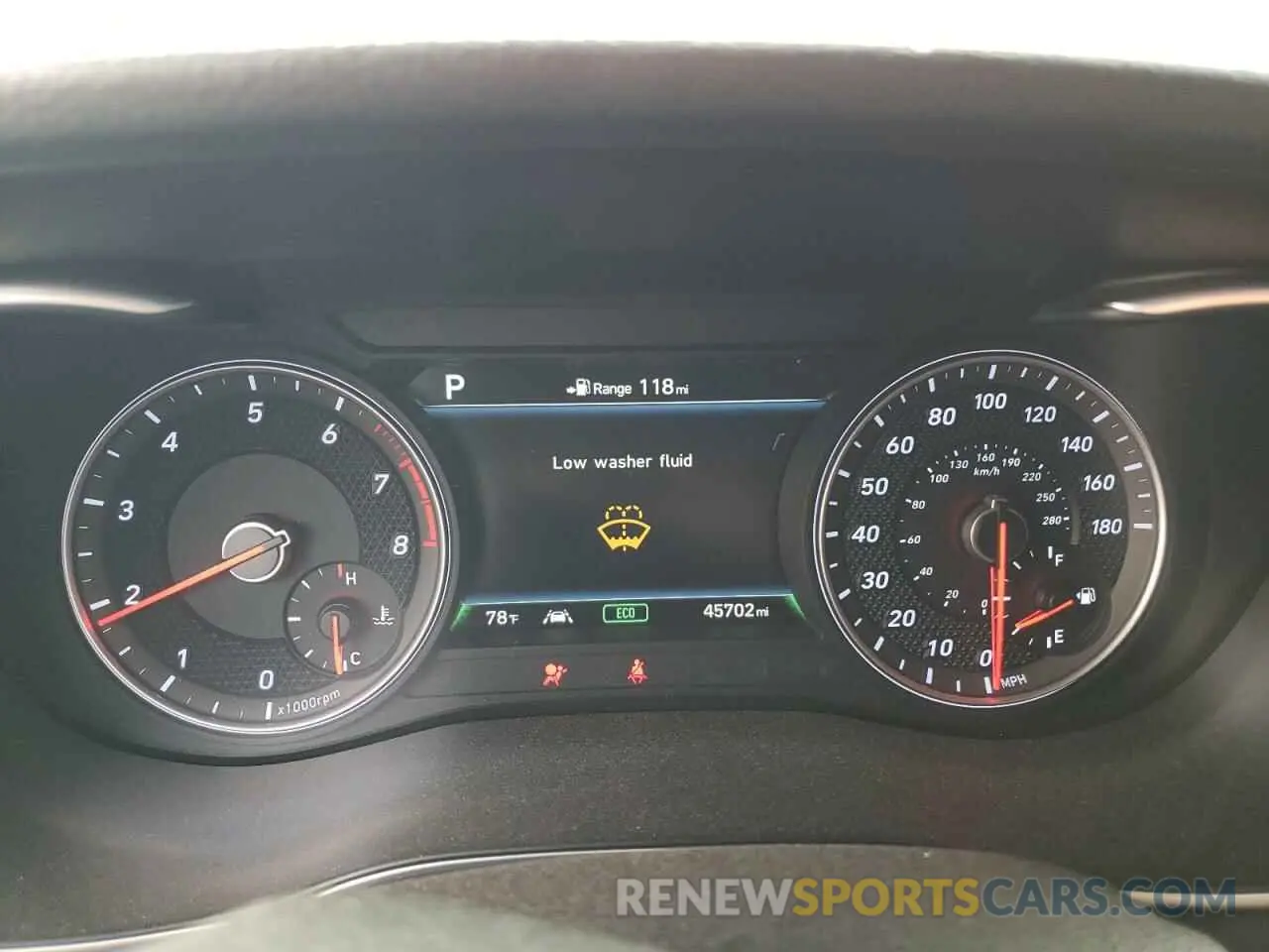 9 Photograph of a damaged car KMTG44LAXKU027461 GENESIS G70 2019