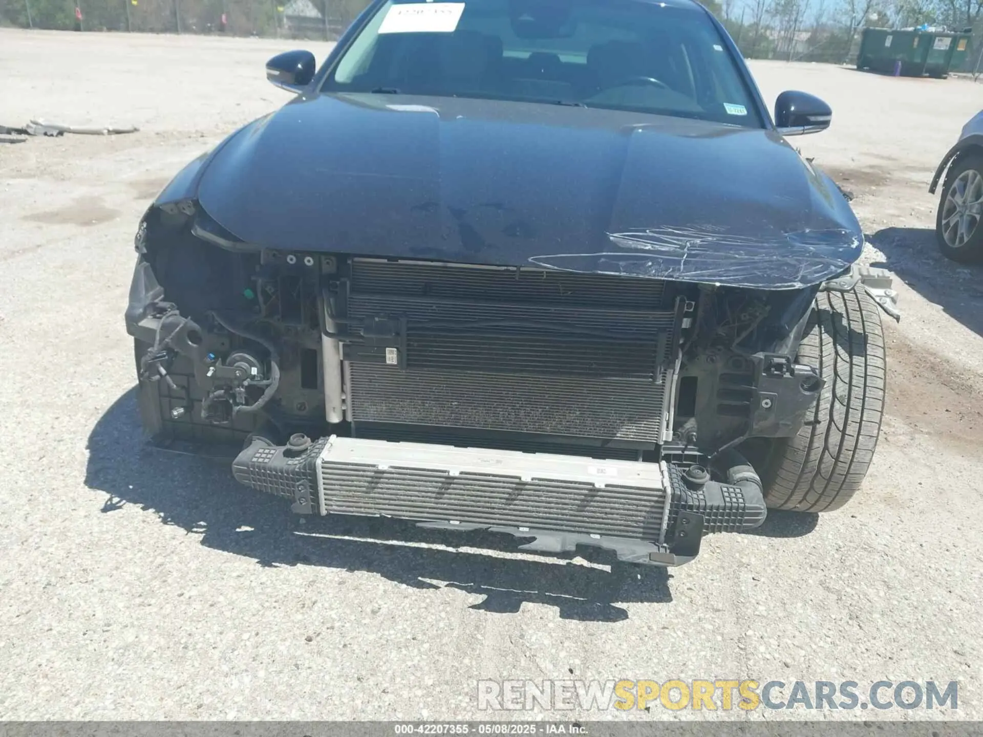 6 Photograph of a damaged car KMTG54LE3KU017600 GENESIS G70 2019