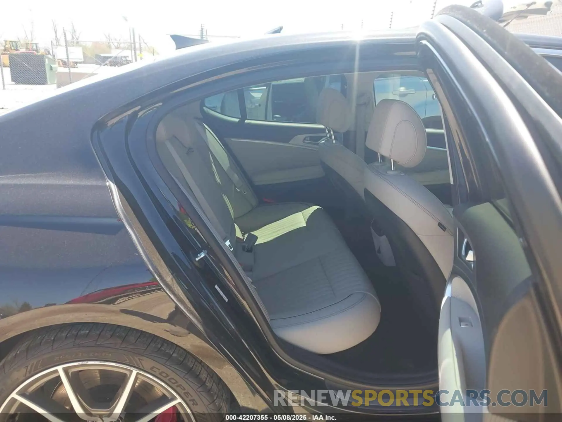 8 Photograph of a damaged car KMTG54LE3KU017600 GENESIS G70 2019