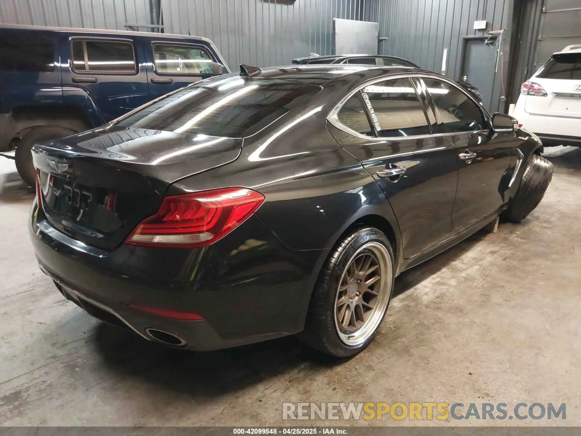 4 Photograph of a damaged car KMTG54LE6KU037582 GENESIS G70 2019