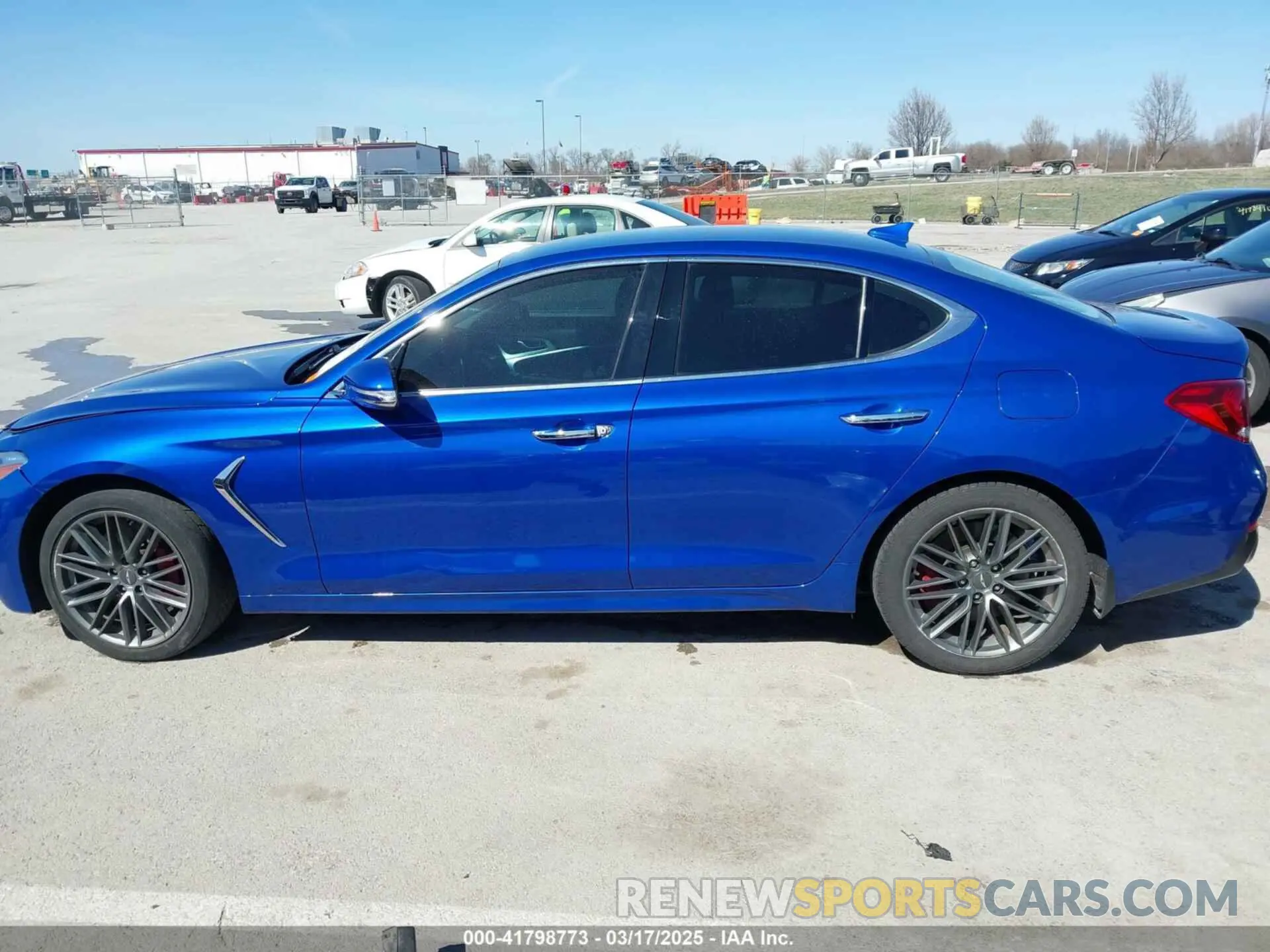 14 Photograph of a damaged car KMTG54LE7KU030592 GENESIS G70 2019