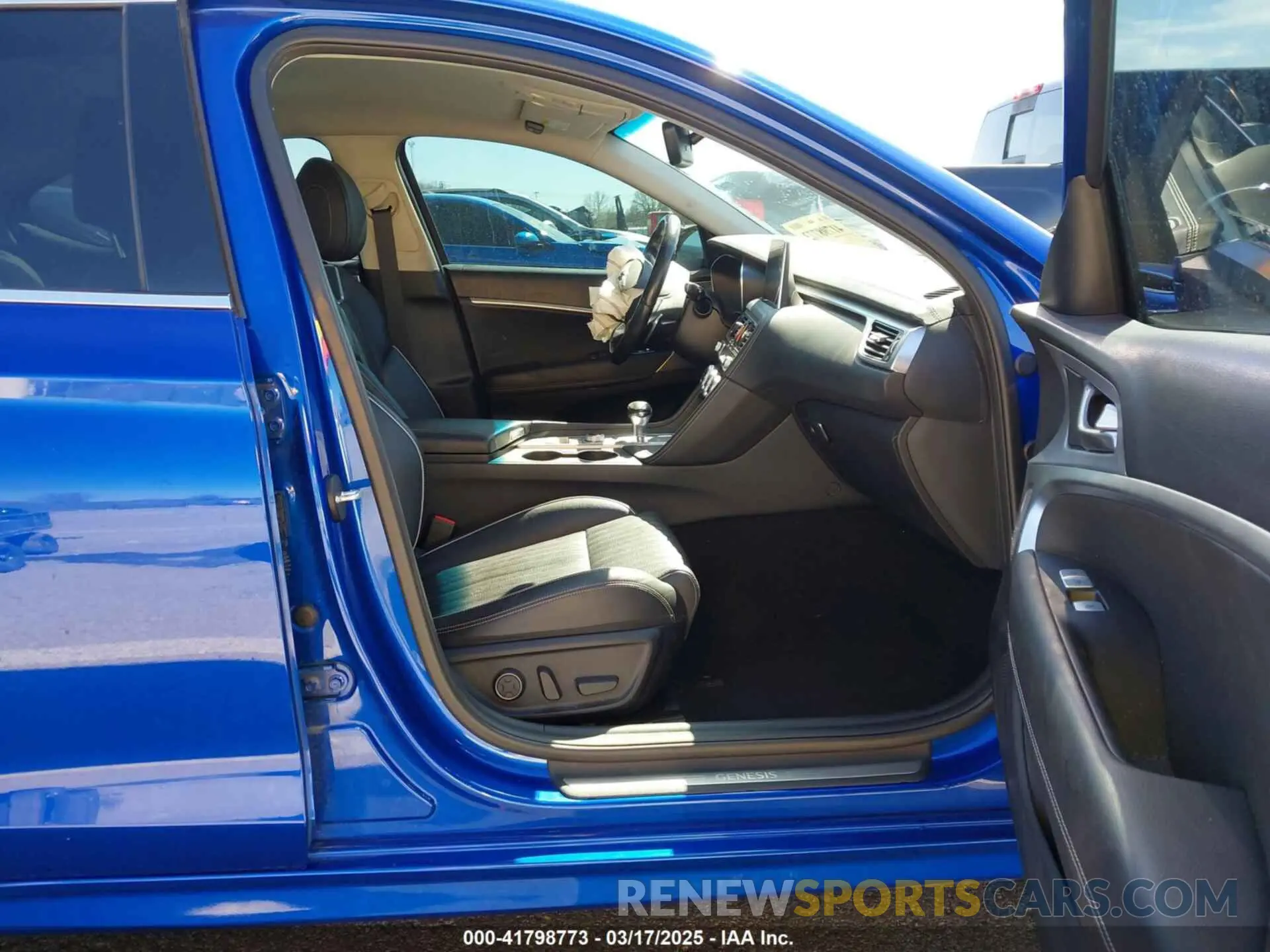 5 Photograph of a damaged car KMTG54LE7KU030592 GENESIS G70 2019