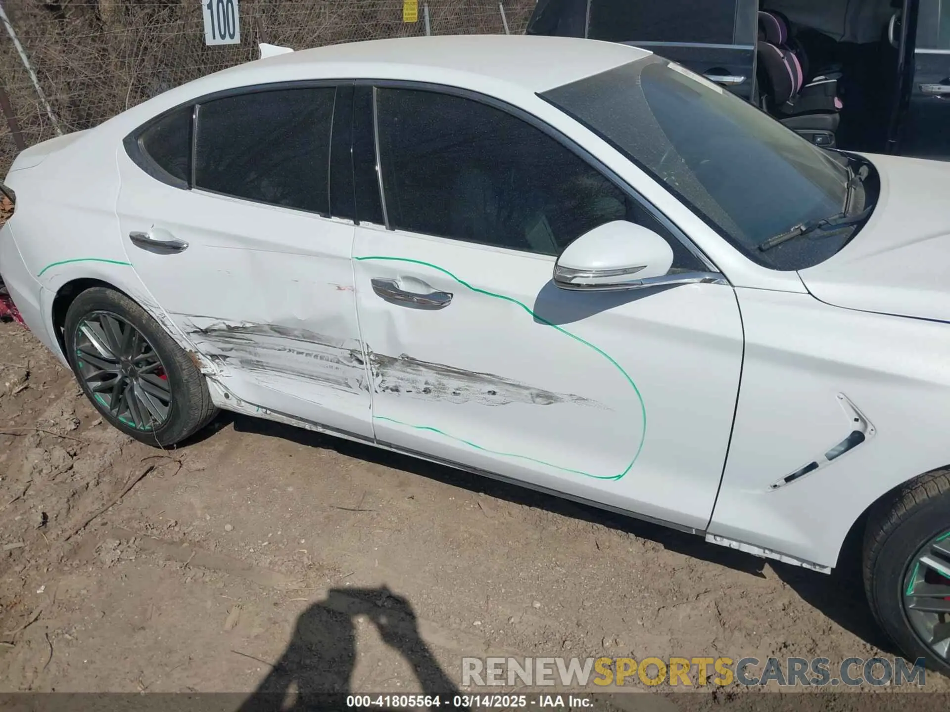 18 Photograph of a damaged car KMTG54LE7KU035128 GENESIS G70 2019