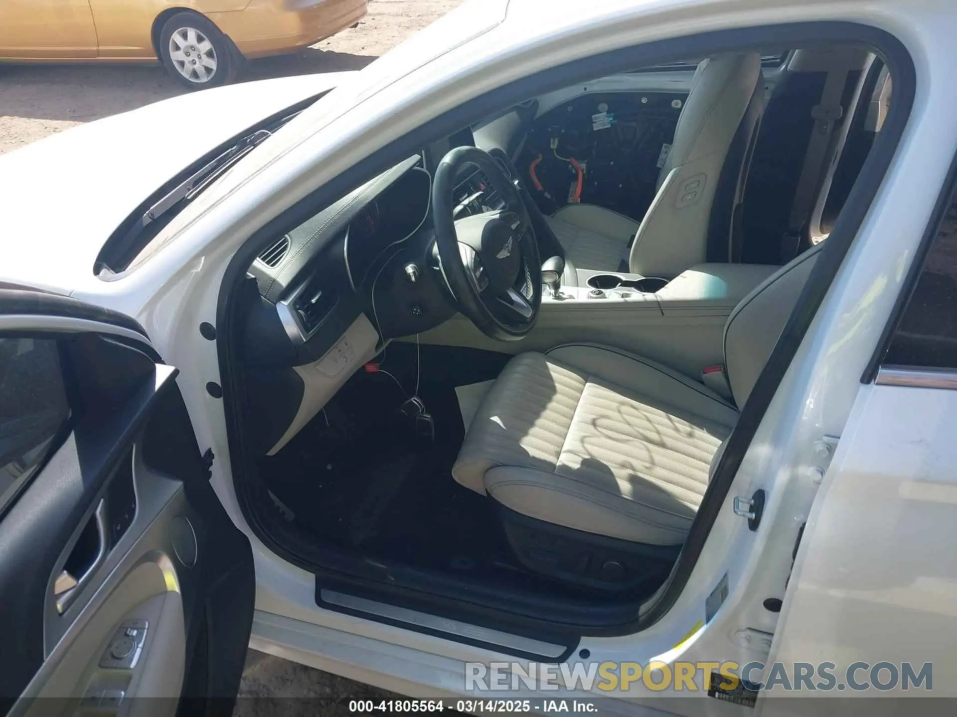 5 Photograph of a damaged car KMTG54LE7KU035128 GENESIS G70 2019