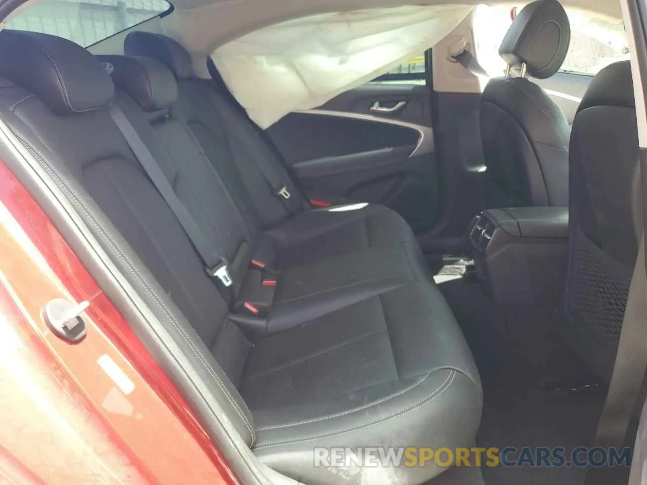 10 Photograph of a damaged car KMTG64LA4KU015493 GENESIS G70 2019