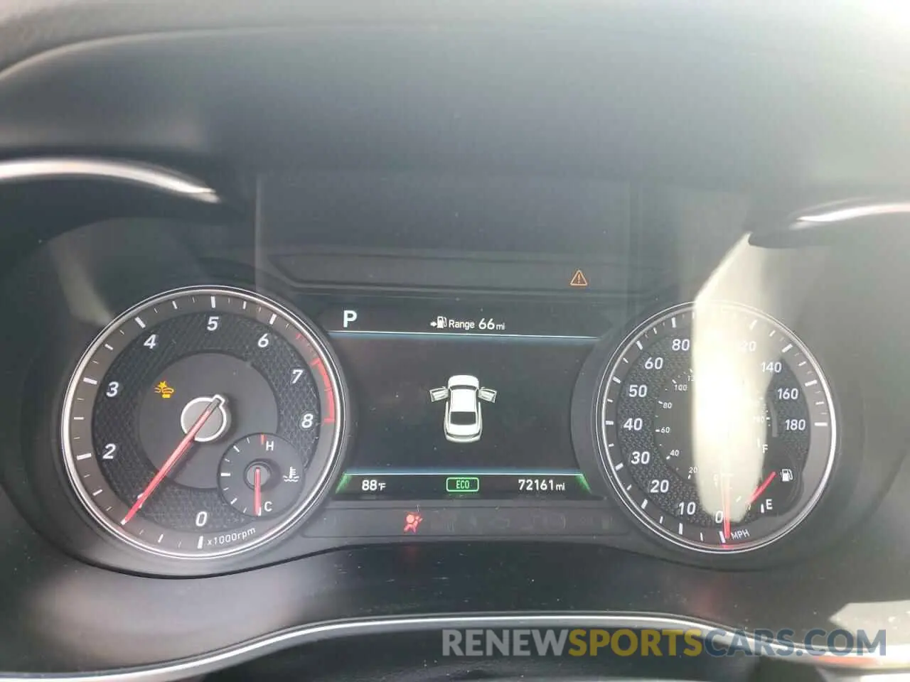9 Photograph of a damaged car KMTG74LE0KU043856 GENESIS G70 2019