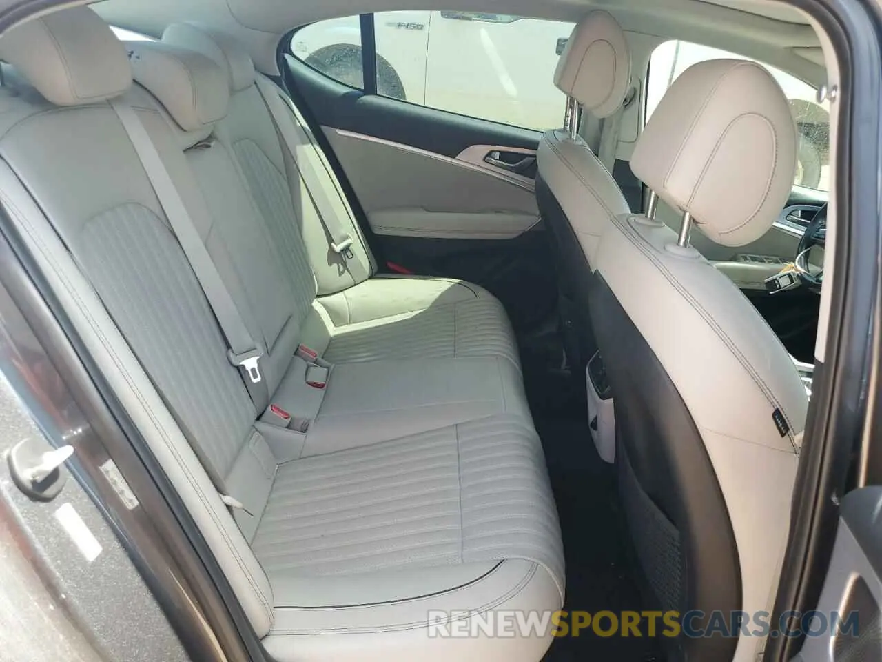 10 Photograph of a damaged car KMTG74LE1KU031151 GENESIS G70 2019