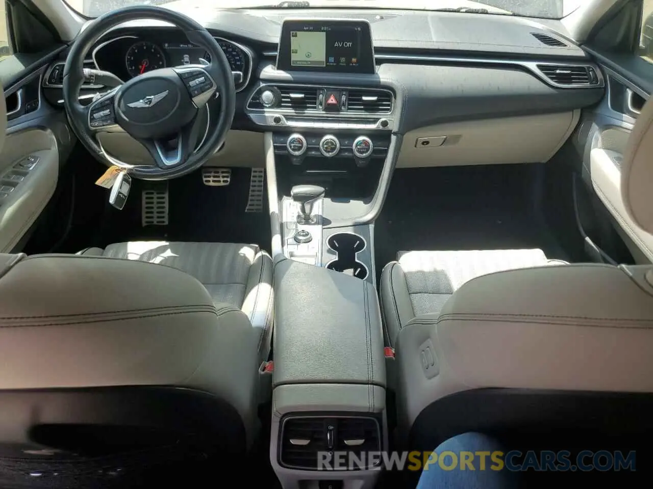 8 Photograph of a damaged car KMTG74LE1KU031151 GENESIS G70 2019