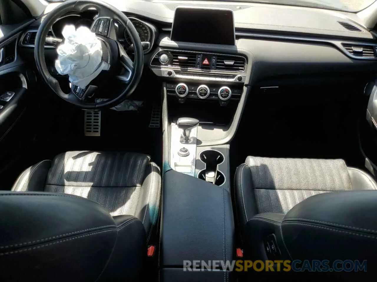 8 Photograph of a damaged car KMTG74LE7KU034474 GENESIS G70 2019